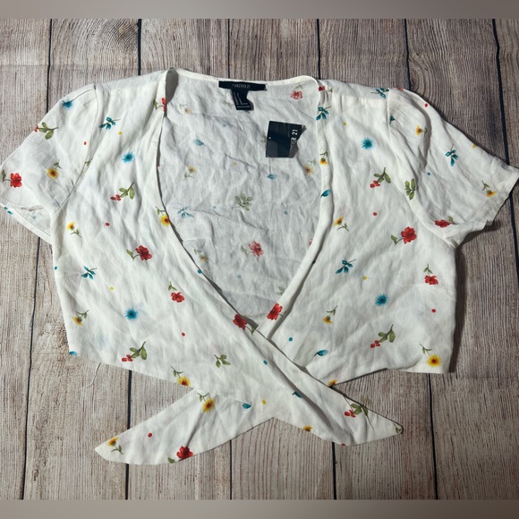 FOREVER 21 Tie Crop Top - Picture 7 of 8